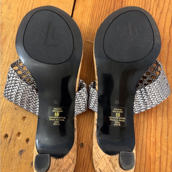 Ralph Lauren Nalena Silver Cork Style Leather Upper SZ 8 B Kitten Heels Thongs - Picture 8 of 8